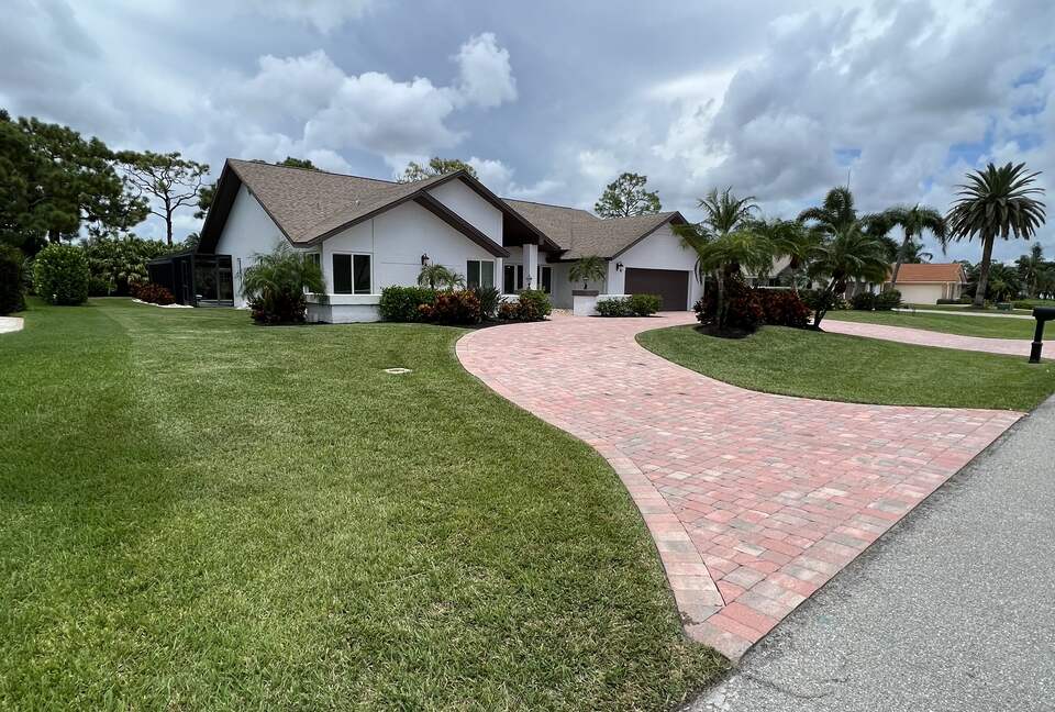Sophisticated Florida Retreat Near Bonita Beach - Bonita Springs, Florida