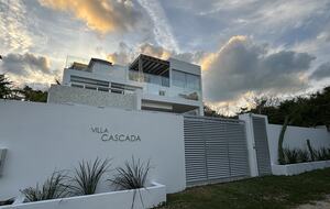 Contemporary Isla Mujeres Retreat with Infinity Pool & Ocean Views - Isla Mujeres, Mexico