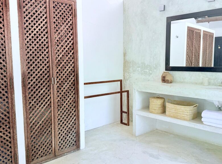 Tropical Hideaway on Mawella Beach - Morakatiyara, Tangalle, Sri Lanka