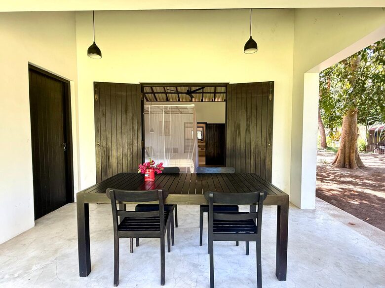 Tropical Hideaway on Mawella Beach - Morakatiyara, Tangalle, Sri Lanka