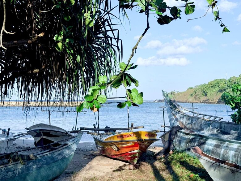 Tropical Hideaway on Mawella Beach - Morakatiyara, Tangalle, Sri Lanka