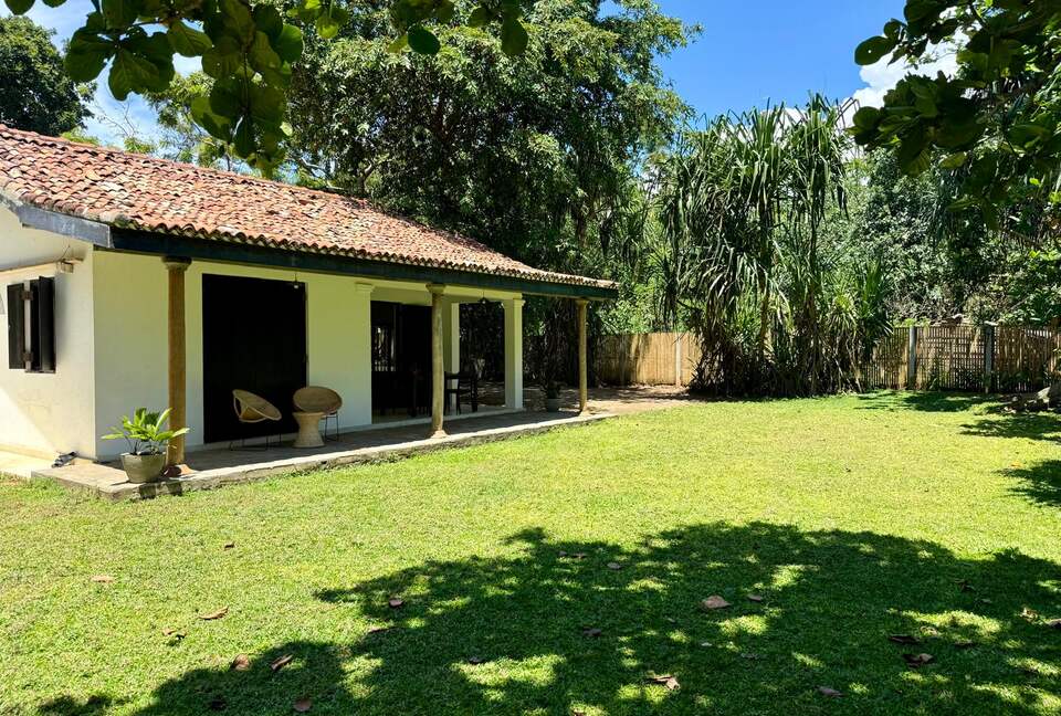 Tropical Hideaway on Mawella Beach - Morakatiyara, Tangalle, Sri Lanka