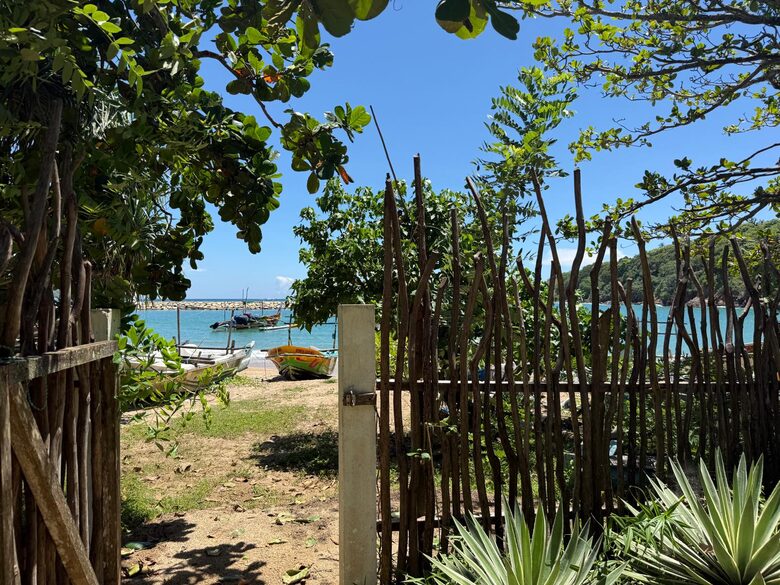 Tropical Hideaway on Mawella Beach - Morakatiyara, Tangalle, Sri Lanka