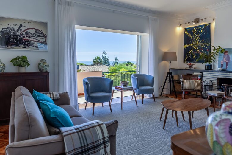Seaview villa in Cascais Bay - Cascais, Portugal