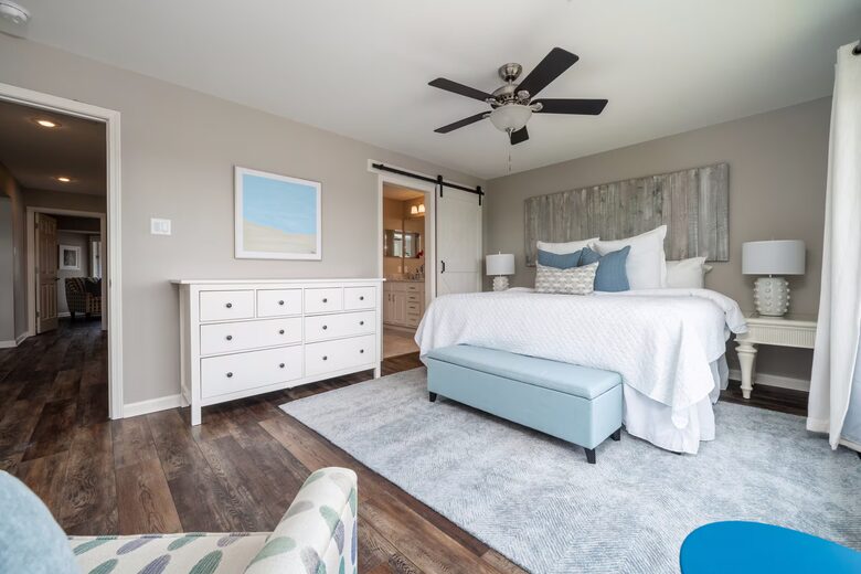 Lake Hamilton Retreat with Panoramic Views and Boat Slip - Lake Hamilton, Arkansas