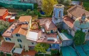 Panoramic Sorrento Villa Overlooking the Bay of Naples - Sorrento, Italy
