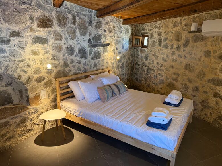 Traditional Stone Villa with Private Infinity Pool and Sea Views - Agia Galini, Melampes, Greece