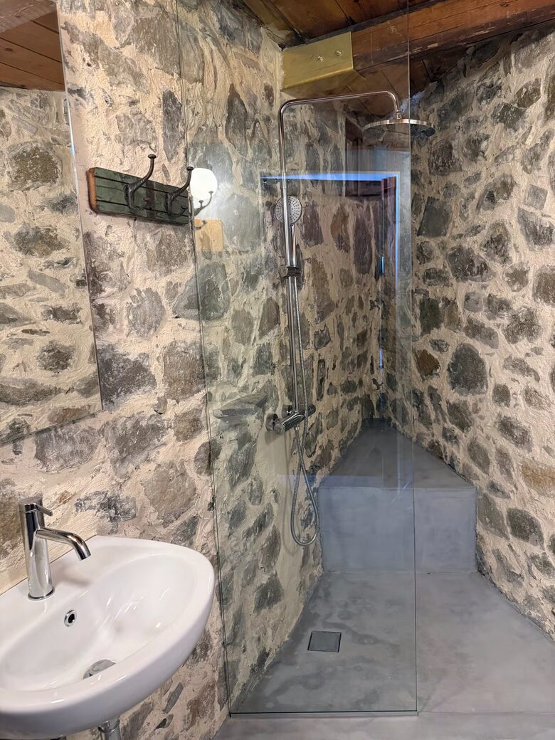 Traditional Stone Villa with Private Infinity Pool and Sea Views - Agia Galini, Melampes, Greece