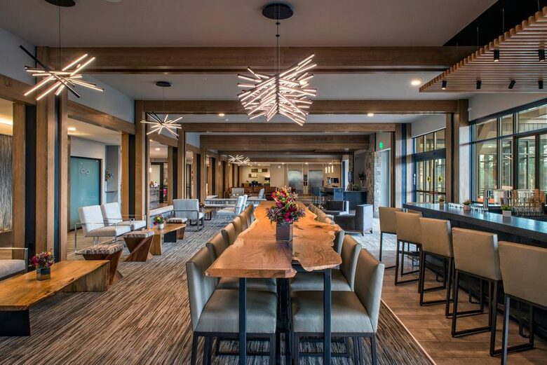 Spacious 4-Suite Mountain Escape at Breckenridge - Beckenridge, Colorado