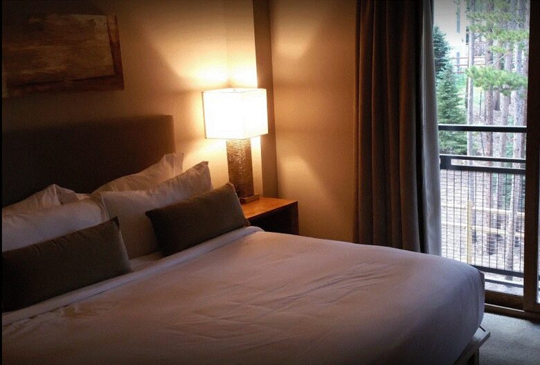 Spacious 4-Suite Mountain Escape at Breckenridge - Beckenridge, Colorado