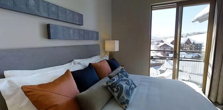 Spacious 4-Suite Mountain Escape at Breckenridge - Beckenridge, Colorado