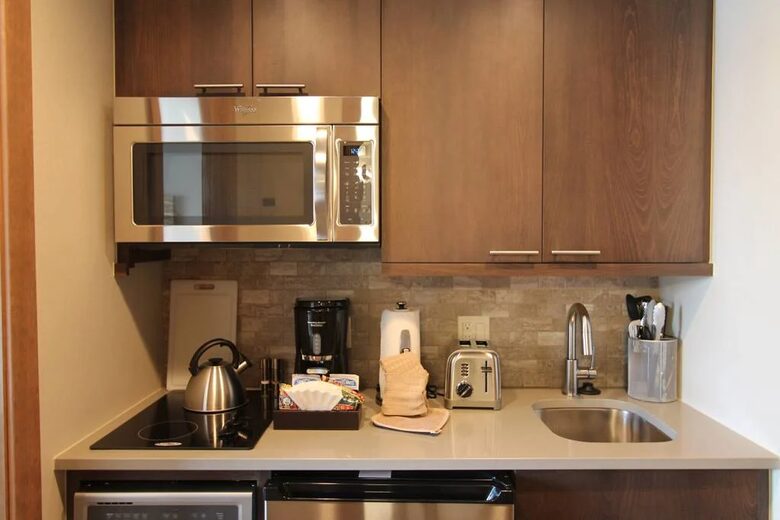 Spacious 4-Suite Mountain Escape at Breckenridge - Beckenridge, Colorado