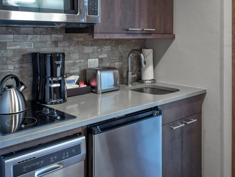 Spacious 4-Suite Mountain Escape at Breckenridge - Beckenridge, Colorado