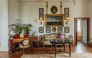 Historic Two-Bedroom Suite in a French Château - Hastingues, France