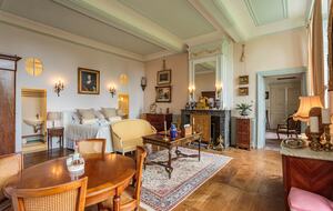 Historic Two-Bedroom Suite in a French Château - Hastingues, France