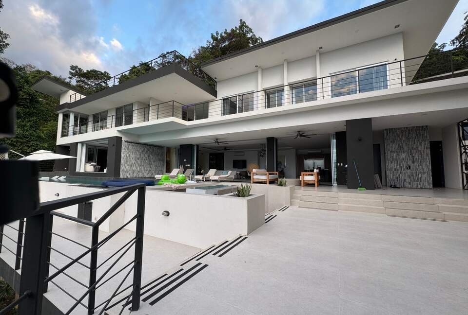 Extraordinary Oceanview Escape in Manuel Antonio - Manuel Antonio, Costa Rica