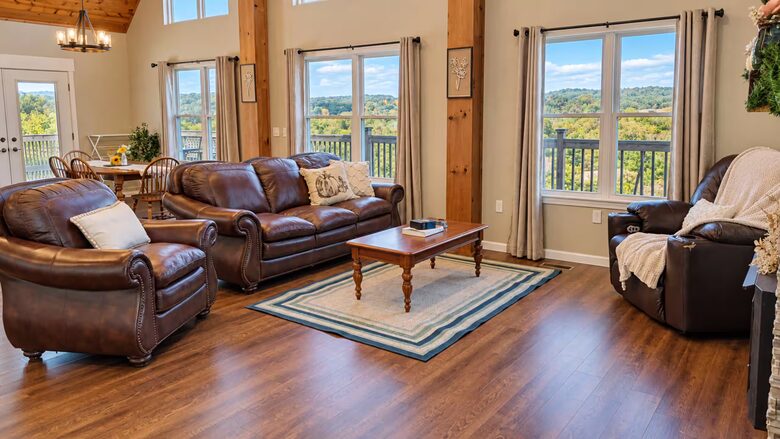 Greenup Countryside Retreat with Private Pool and Hot Tub - Greenup, Kentucky