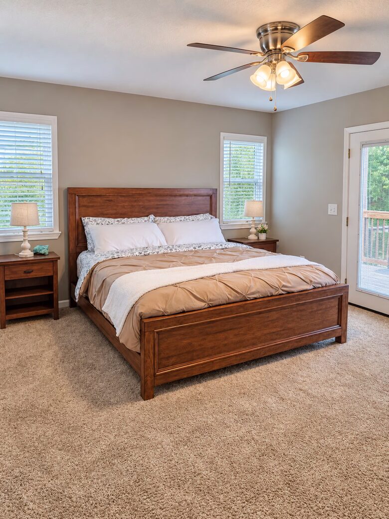 Greenup Countryside Retreat with Private Pool and Hot Tub - Greenup, Kentucky