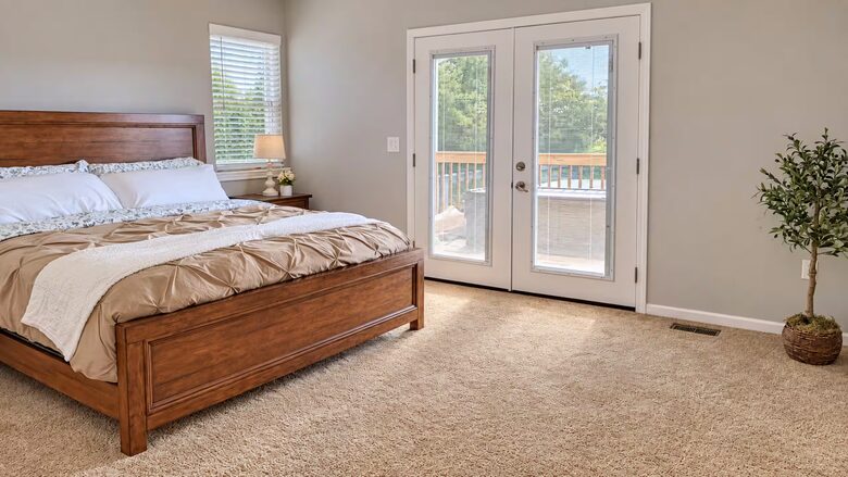 Greenup Countryside Retreat with Private Pool and Hot Tub - Greenup, Kentucky