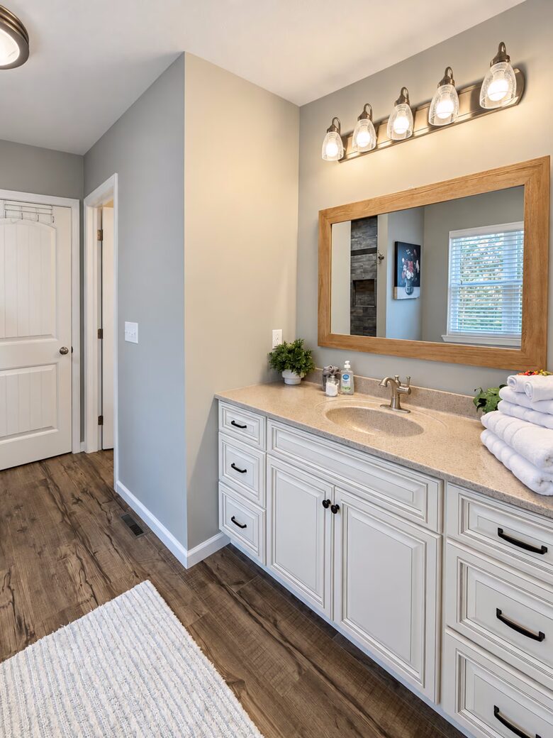 Greenup Countryside Retreat with Private Pool and Hot Tub - Greenup, Kentucky