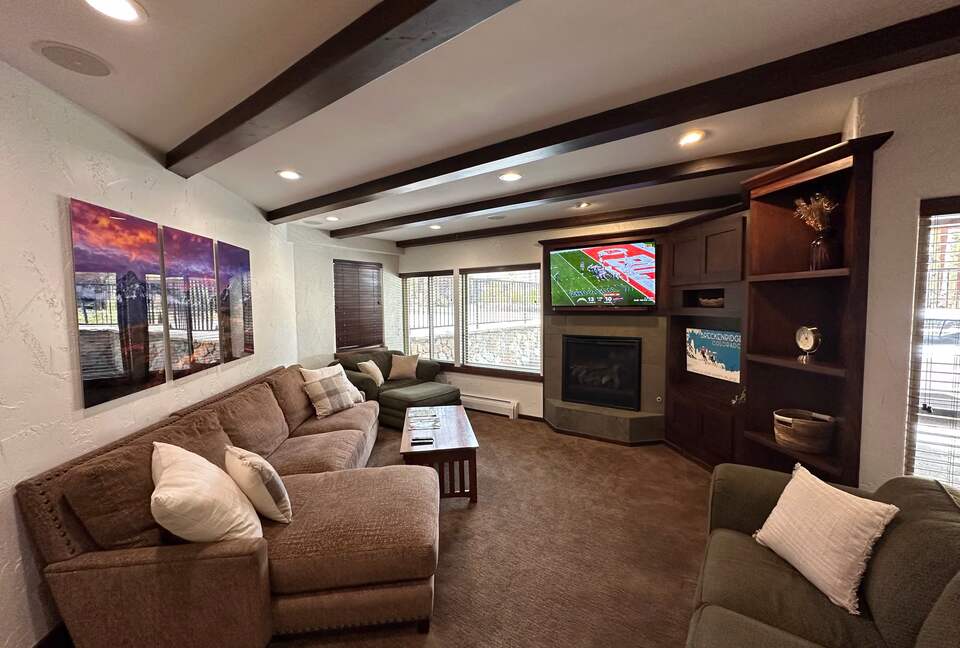 Cozy Breckenridge Retreat Steps from Main Street - Breckenridge, Colorado