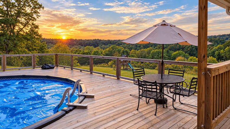 Greenup Countryside Retreat with Private Pool and Hot Tub - Greenup, Kentucky