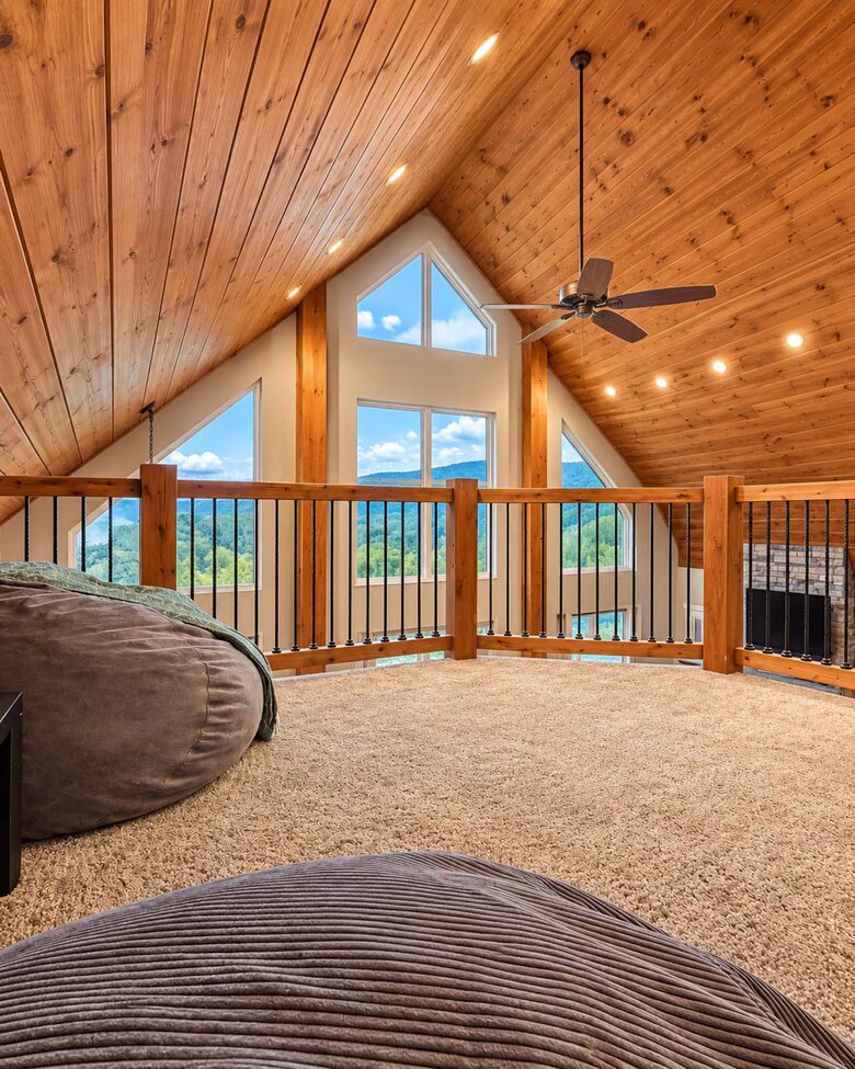 Greenup Countryside Retreat with Private Pool and Hot Tub - Greenup, Kentucky