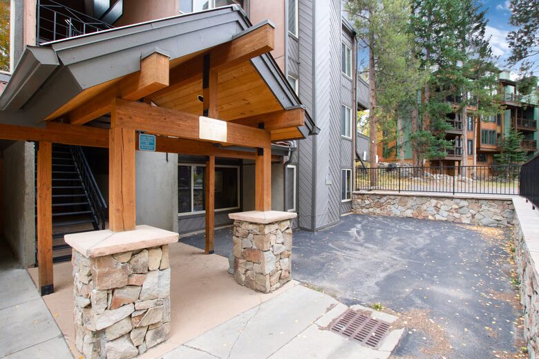 Cozy Breckenridge Retreat Steps from Main Street - Breckenridge, Colorado