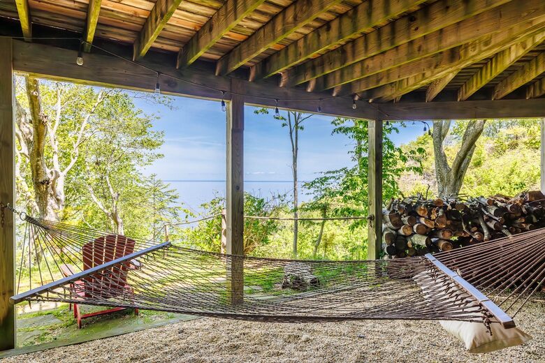 Secluded Long Island Sound Estate with Private Beach Path - Riverhead, New York