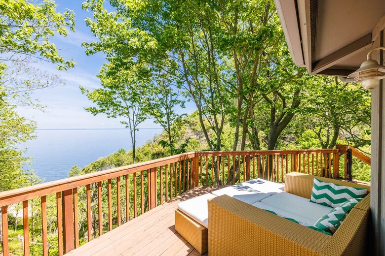 Secluded Long Island Sound Estate with Private Beach Path - Riverhead, New York