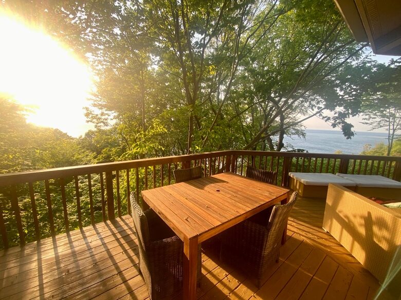 Secluded Long Island Sound Estate with Private Beach Path - Riverhead, New York