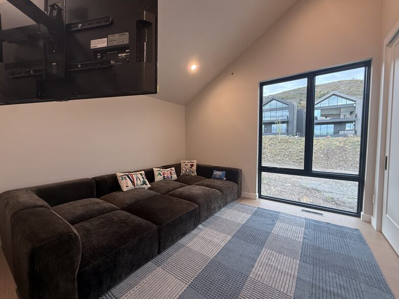 Skyfall Ski Lodge | A Luxury Mountain Retreat Near Deer Valley - Heber City, Utah