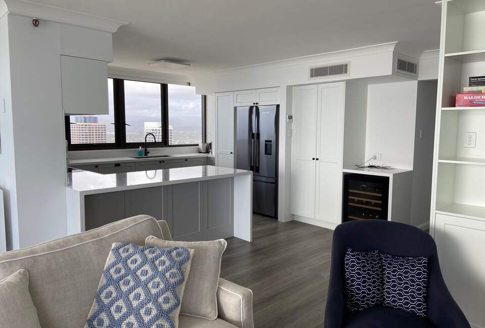 Surfers Paradise Beachfront Retreat with Panoramic Ocean Views - Gold Coast, Australia