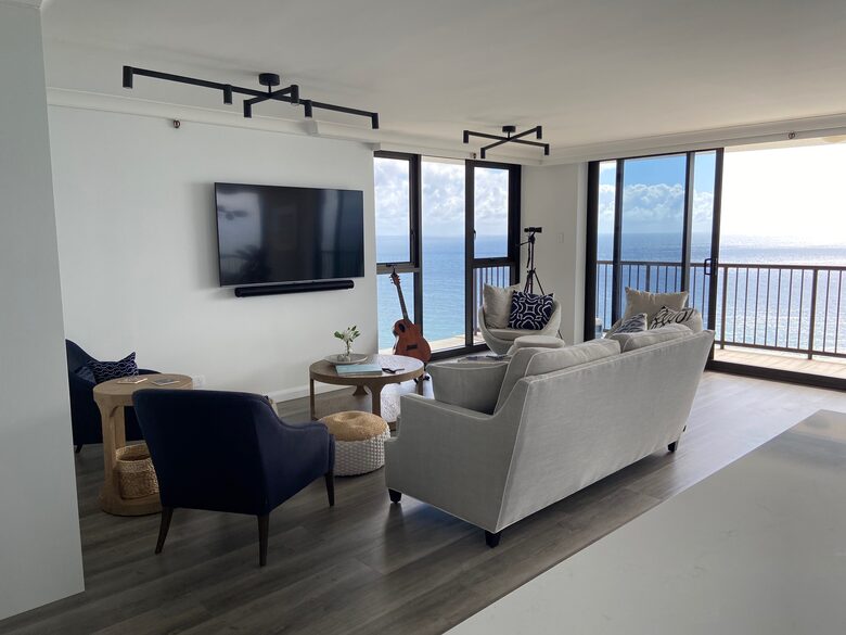 Surfers Paradise Beachfront Retreat with Panoramic Ocean Views - Gold Coast, Australia