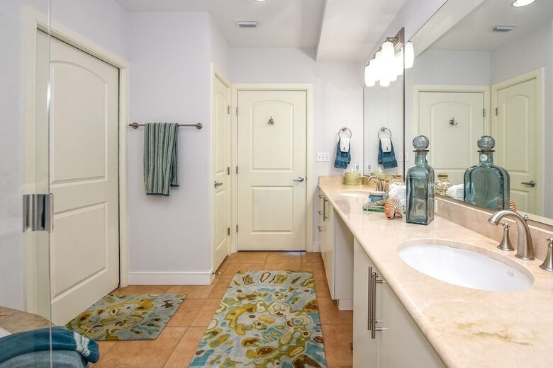 Oceanfront Elegance at Ocean Vistas - Daytona Beach, Florida