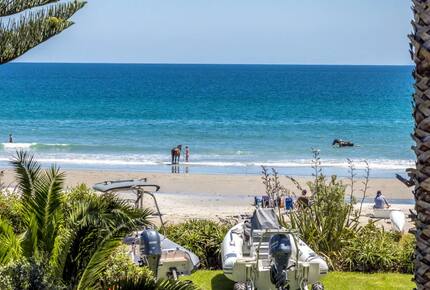 Moana Beach House | Absolute Beachfront on Waiheke Island - Waiheke Island, New Zealand
