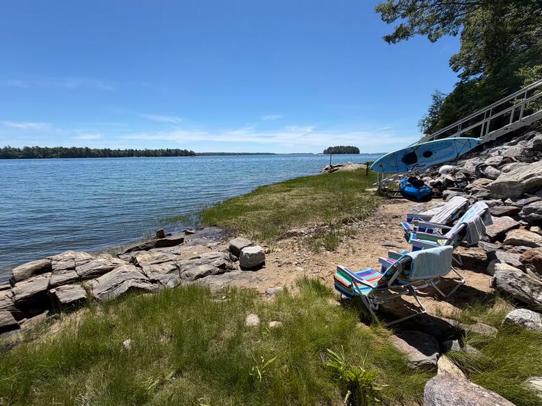 Serene Coastal Sanctuary Overlooking Casco Bay - Freeport, Maine