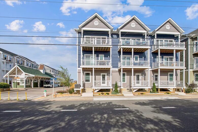 Contemporary Beach Escape Near Fenwick Island - Ocean City, Maryland