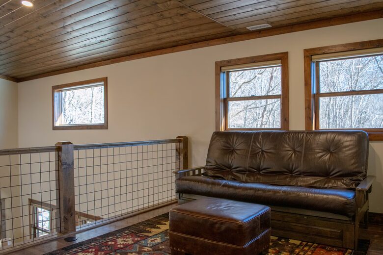 Modern Boone Log Cabin with Scenic Mountain Views - Boone, North Carolina