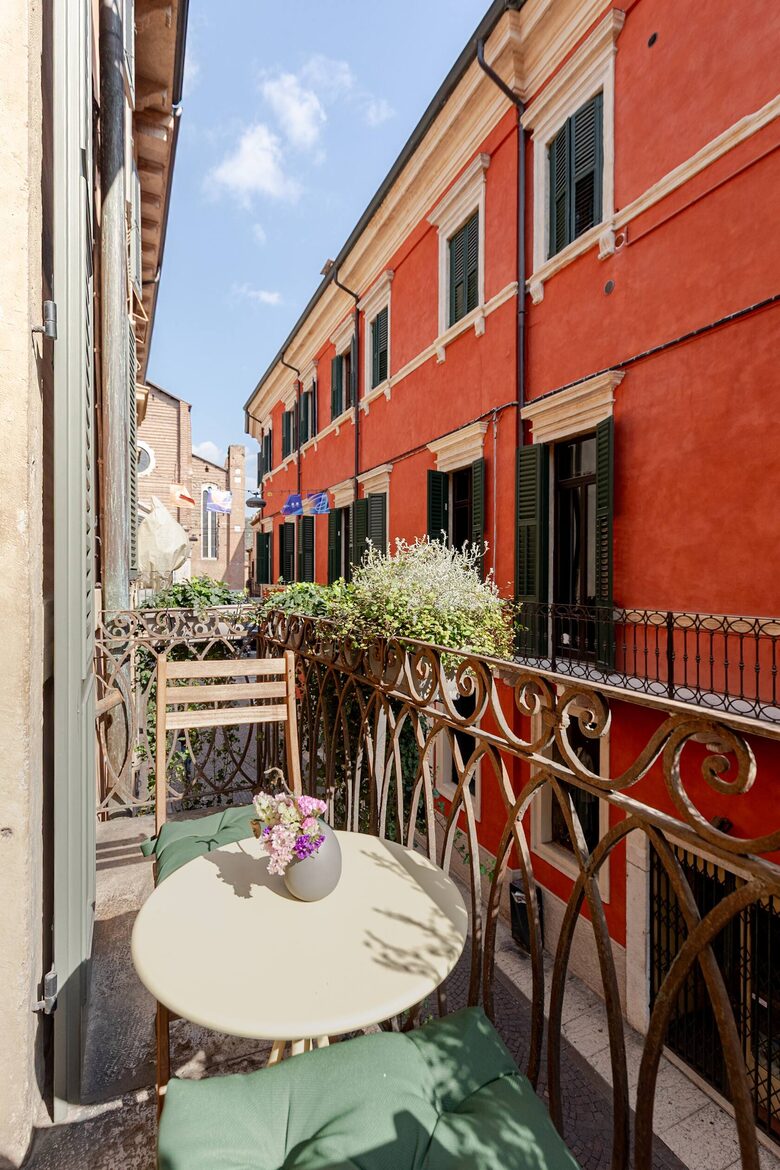 Renaissance Apartment in Historic Verona - Verona, Italy
