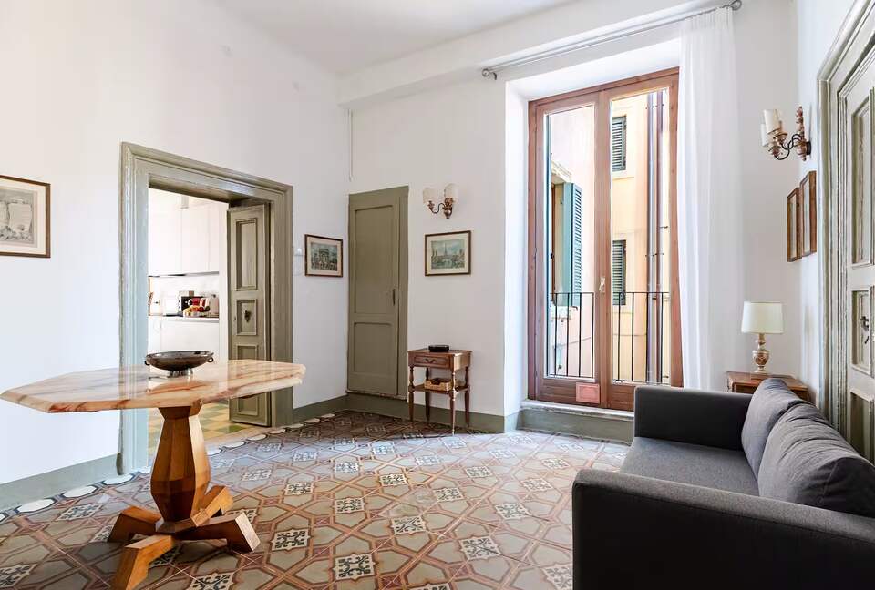 Renaissance Apartment in Historic Verona - Verona, Italy