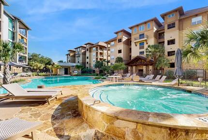 Waterfront Serenity in the Heart of Horseshoe Bay - Horseshoe Bay, Texas