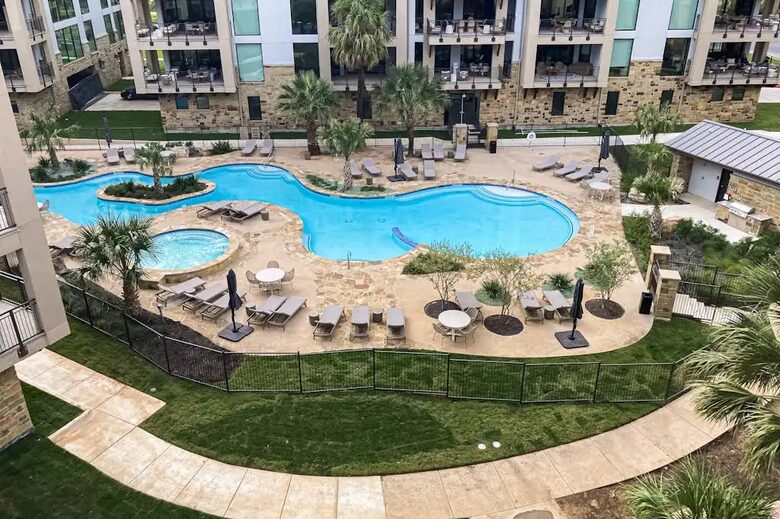 Waterfront Serenity in the Heart of Horseshoe Bay - Horseshoe Bay, Texas