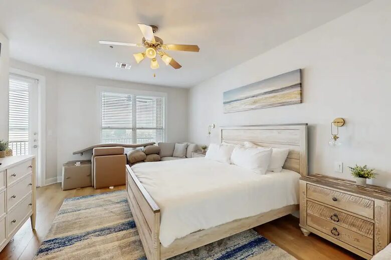 Waterfront Serenity in the Heart of Horseshoe Bay - Horseshoe Bay, Texas