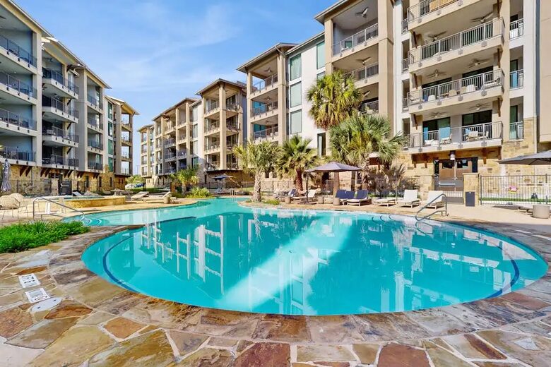 Waterfront Serenity in the Heart of Horseshoe Bay - Horseshoe Bay, Texas