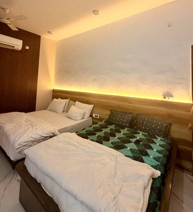 Tranquil Countryside Villa with Pool - Tapukara, India