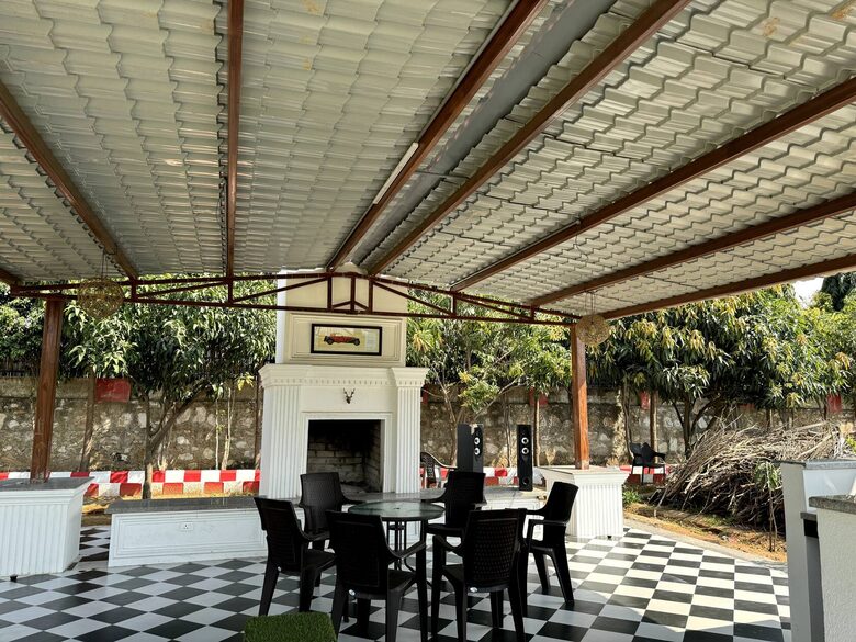 Tranquil Countryside Villa with Pool - Tapukara, India