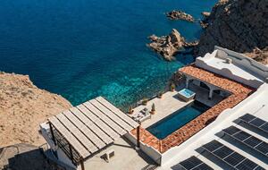 Casa Mantarraya | Modern Off-Grid Sanctuary Above the Sea of Cortez - Puerto Mexia, Mexico
