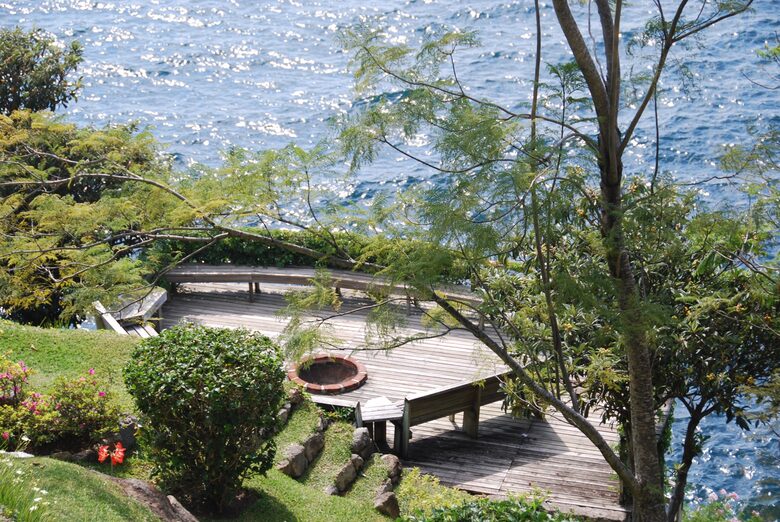 FIRE PIT