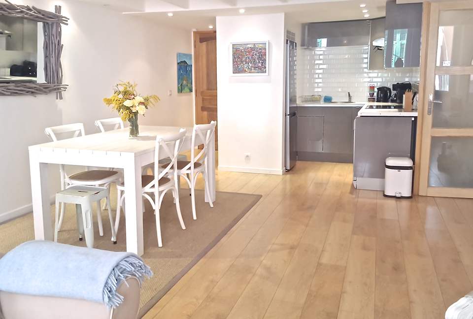 16th Century Apartment - Steps from the Sea - Villefranche-Sur-Mer, France